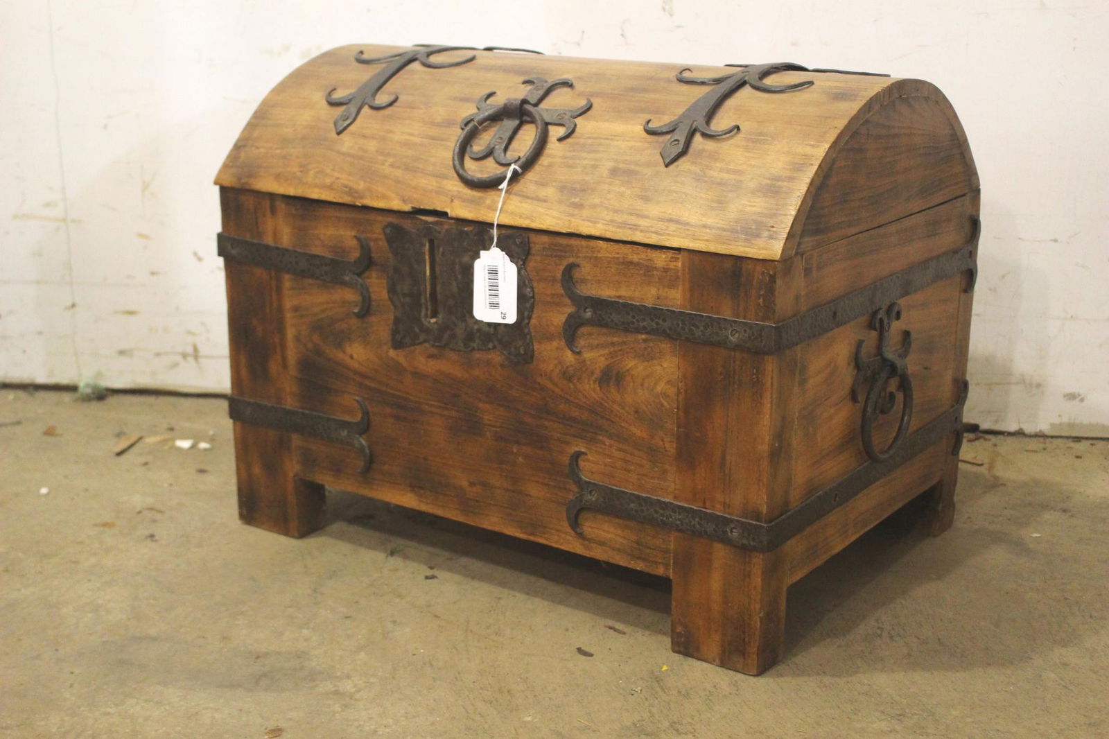 Spanish Colonial Style Dome Top Trunk (1 of 12)