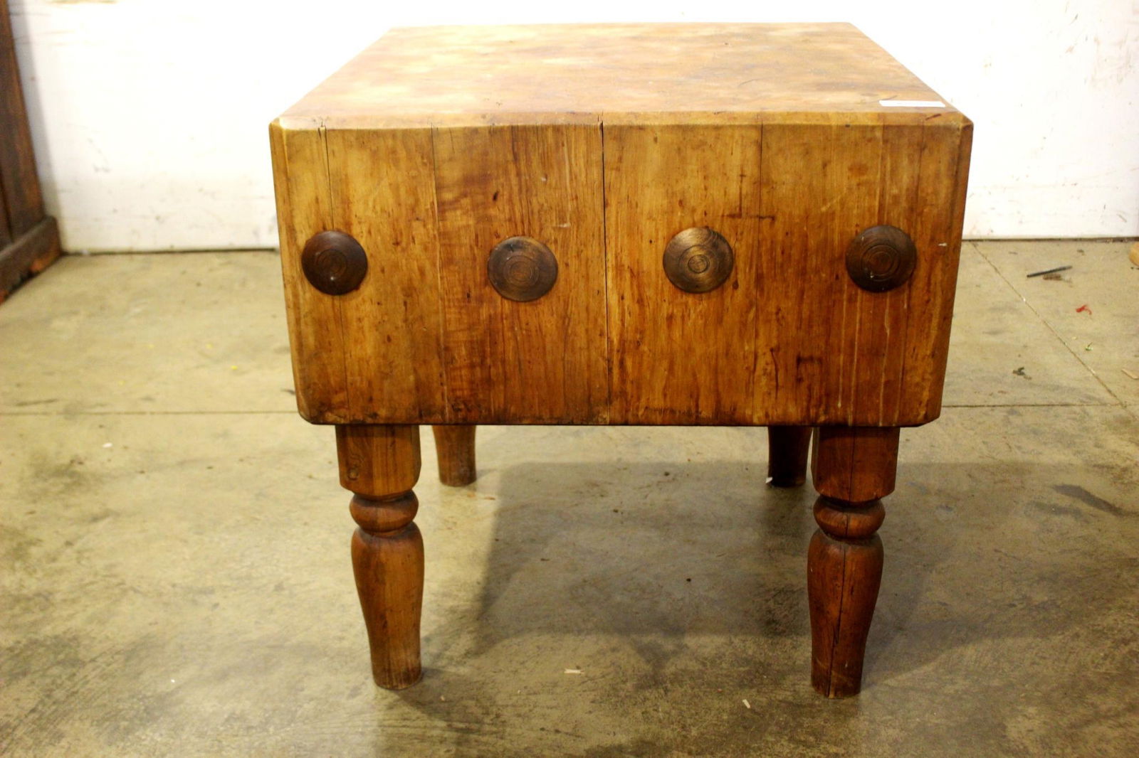 Outstanding Primitive Butchers Block (1 of 7)