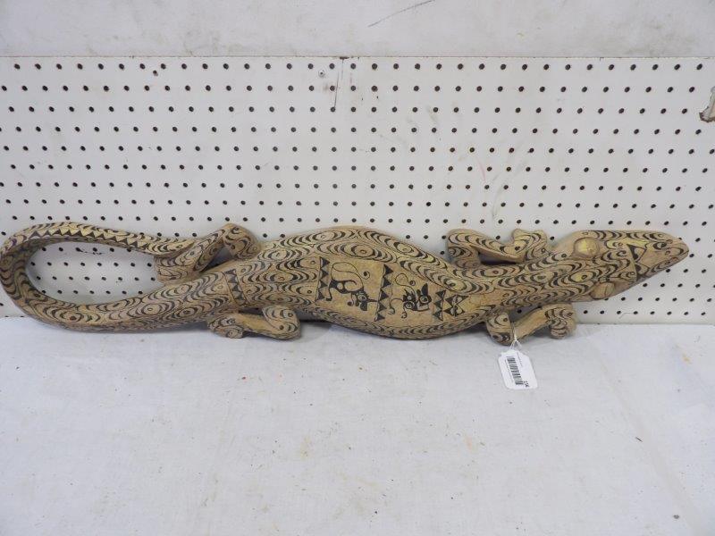 Decorative Wood Tribal or Mexican Full Body Lizard (1 of 6)