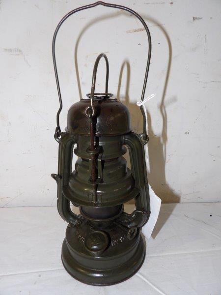 German made Feuer Hand No. 176 lantern (1 of 7)