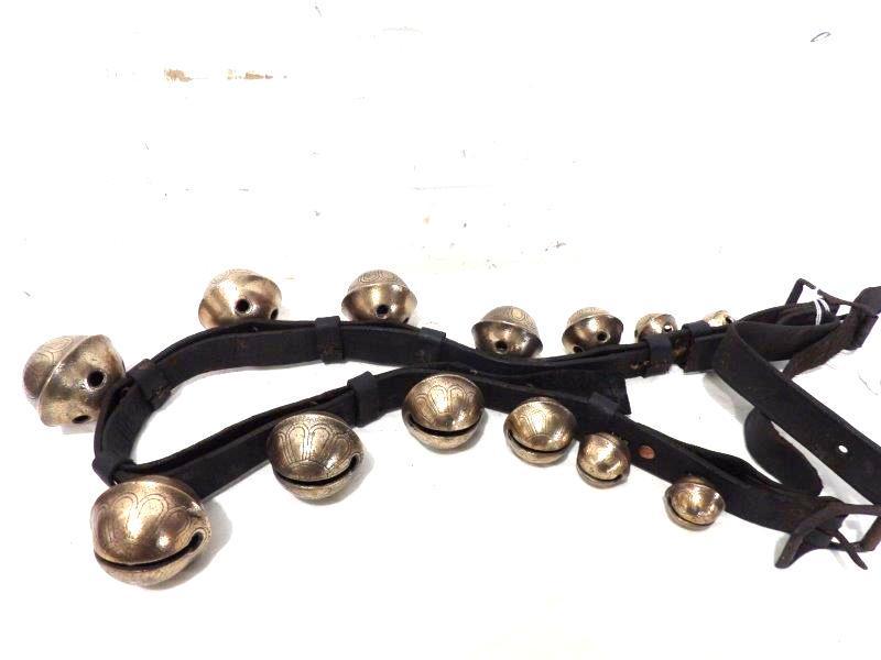Strand of brass double graduated sleigh bells (1 of 4)