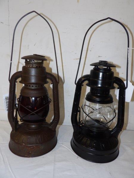 2- Dietz Little Wizard lanterns (1 of 5)