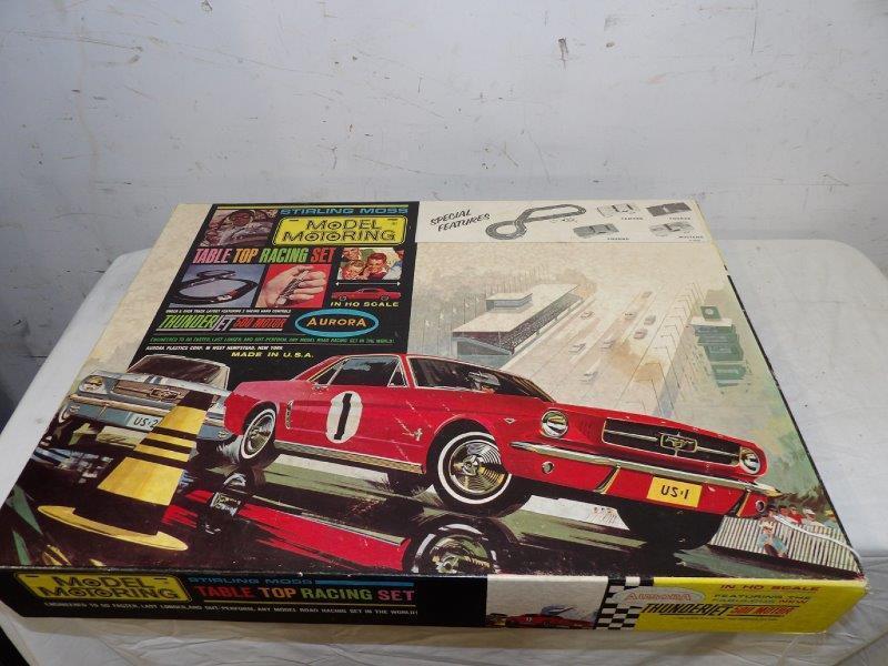 NOS Stirling Moss table top racing set in original (1 of 13)