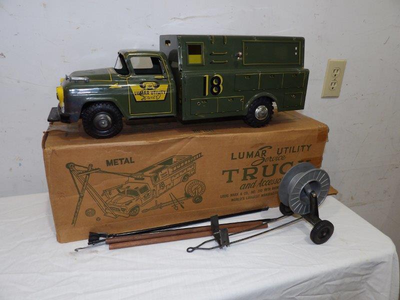Marx Lumar utility service truck with box (1 of 8)