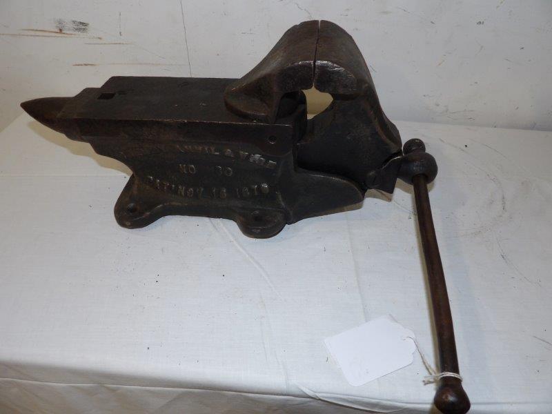 Cheney No. 30 anvil & vise (1 of 8)