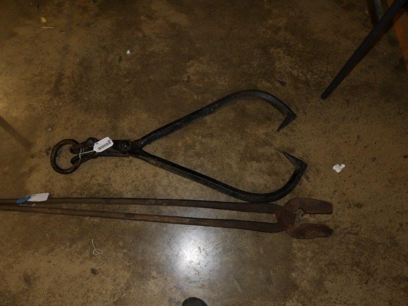 Large blacksmith made clincher tool and log hooks (1 of 4)