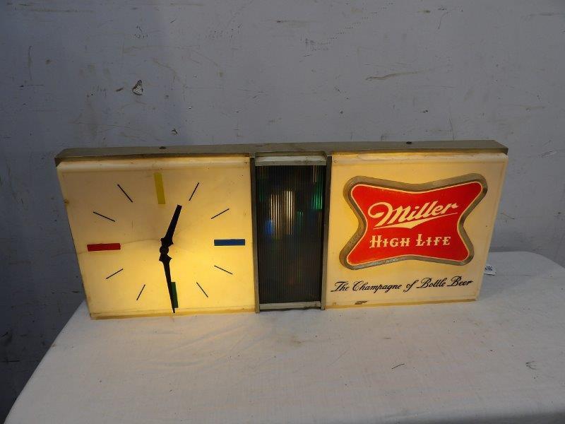 Miller High Life lighted clock (1 of 7)