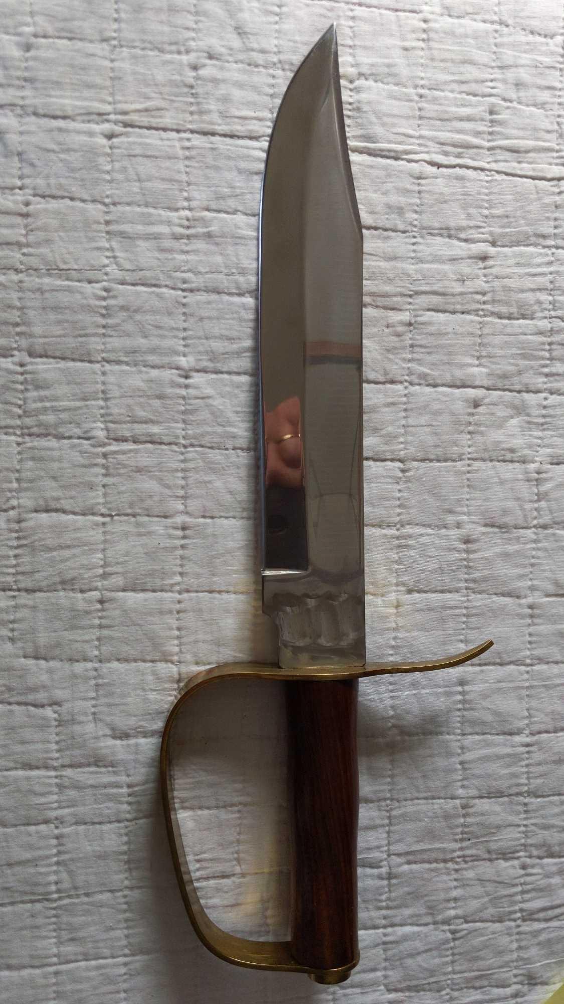 Lg. Homemade fixed blade knife with brass finger guard (1 of 9)