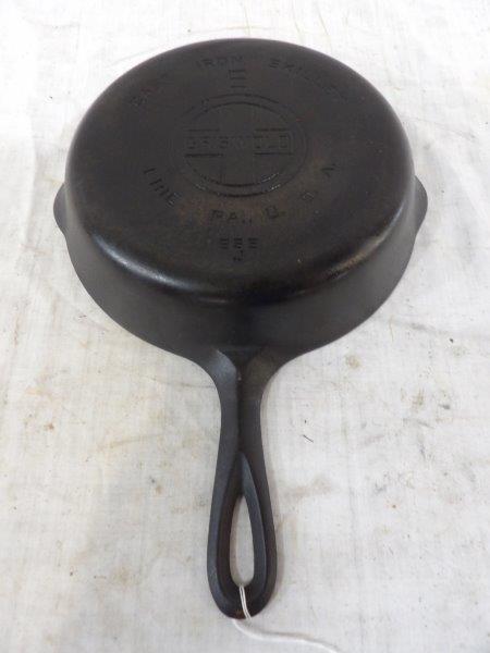 Griswold #6 cast iron skillet: Large block logo. Has some wear but is still decent.