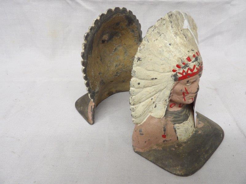 Pair of 1920s cast iron Indian bookends (1 of 3)