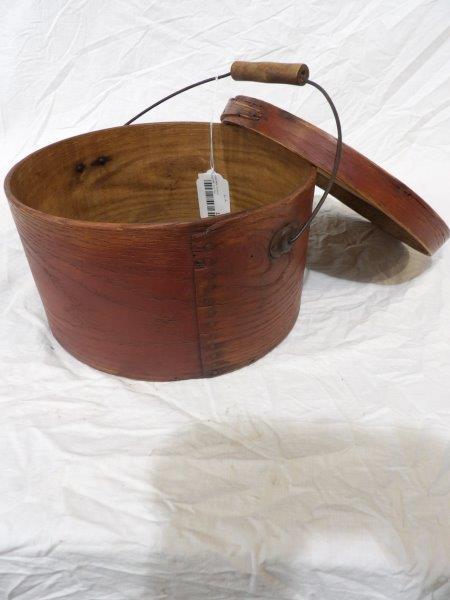 Primitive painted Pantry box with bail handle (1 of 4)