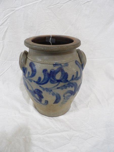 J. Weaver 3 gallon freehand stoneware jar (1 of 11)