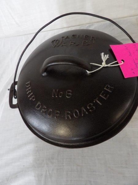 Wagner #8 Bean Pot with Drip Drop Roaster lid (1 of 6)