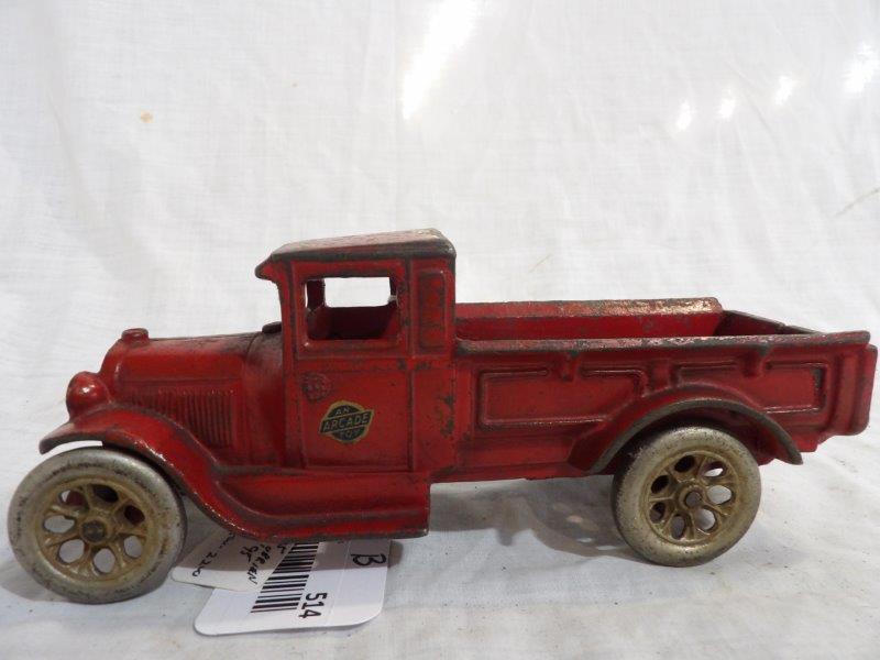 Arcade cast iron Ford Stake truck (1 of 6)