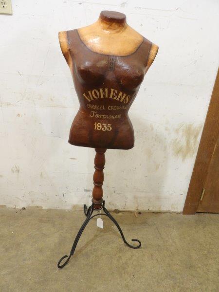 Women's Channel Crossing Tournament bust mannequin (1 of 3)