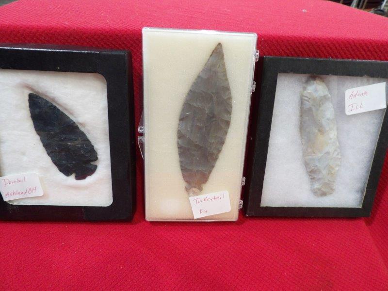 Lot of 3 Arrowheads (1 of 4)