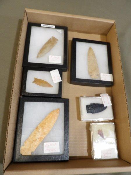 lot of 6 arrow heads (1 of 5)