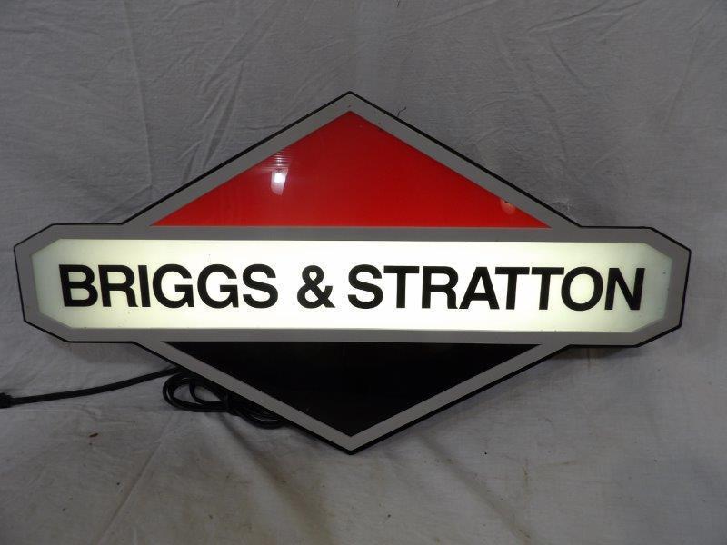 Briggs & Stratton acrylic logo sign (1 of 3)