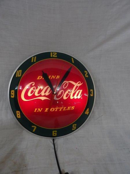 2003 Coca-Cola double bubble clock (1 of 3)