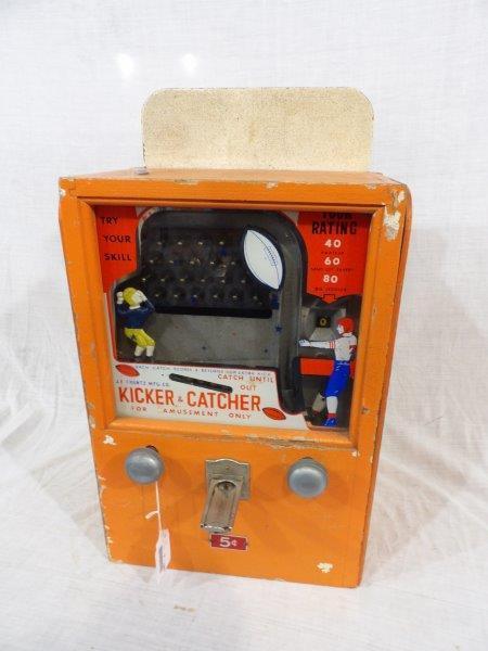 Kicker & Catcher 5cent arcade game w/ key (1 of 5)