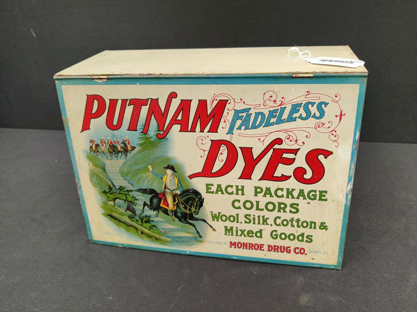 Metal Putnam Dyes Cabinet (1 of 5)