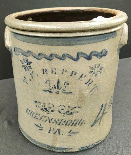 T.F. Reppert 4 Gallon Crock (1 of 7)