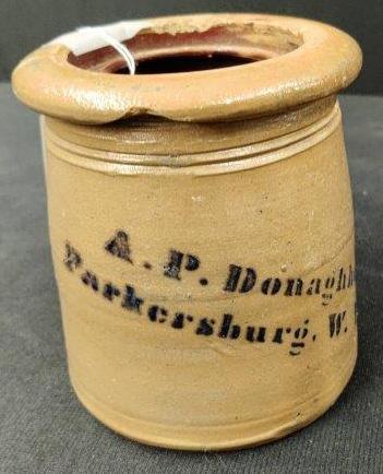 A.P. Donaghho Top Hat Canner Crock (1 of 7)
