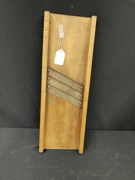 Primitive Slaw Cutter (1 of 2)