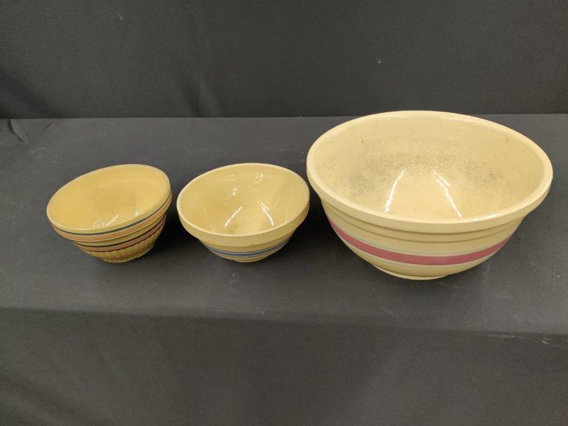 3 Stoneware Bowls (1 of 3)