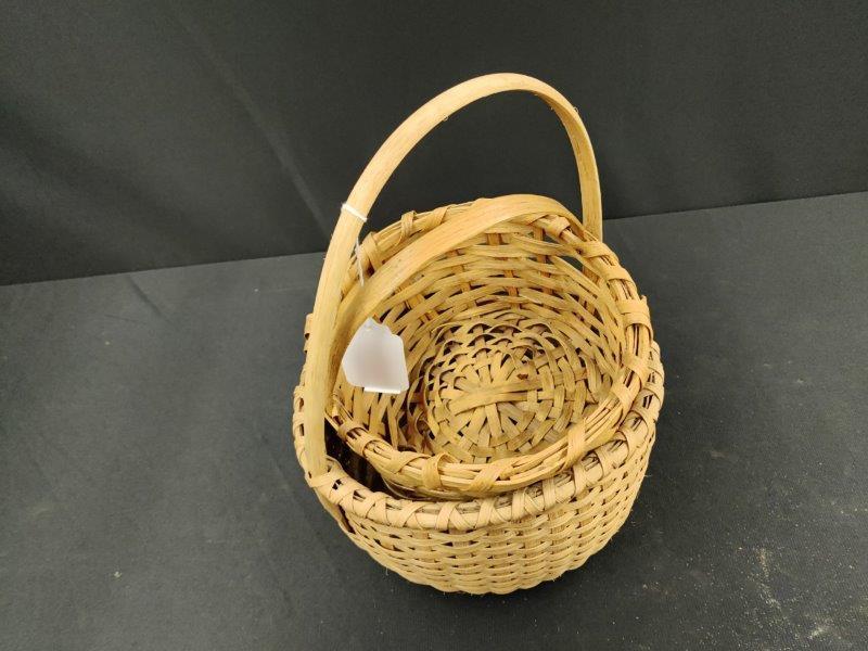 2 Early Split Bow Baskets (1 of 2)