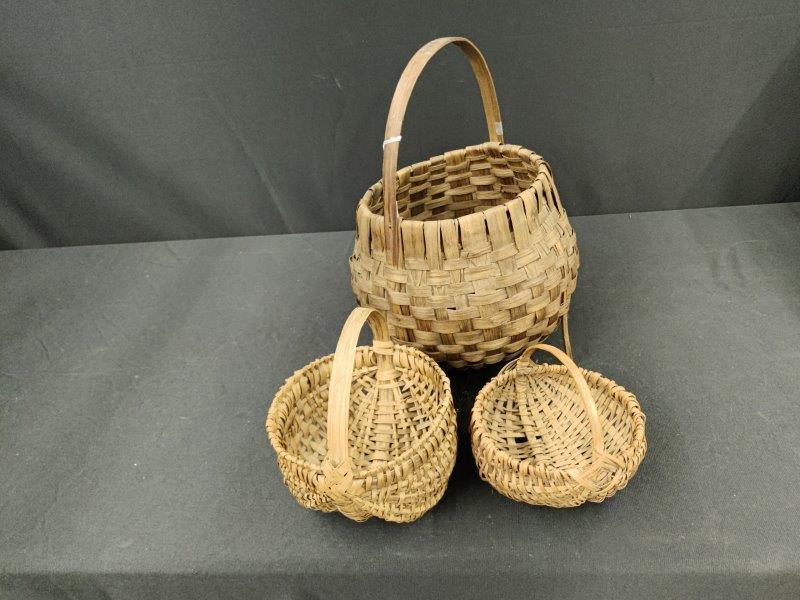 3- Split Bow Baskets (1 of 3)