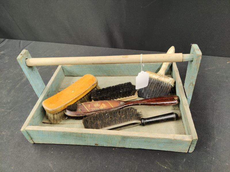 Primitive painted carrier with 5 brushes (1 of 3)