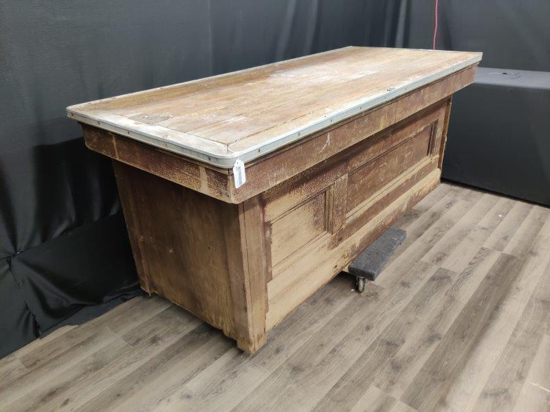 Country Store counter (1 of 6)