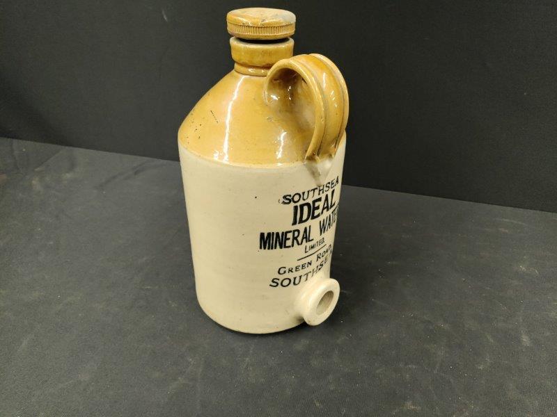 Southsea Ideal Mineral Waters jug dispenser: Spout and cap are chipped.