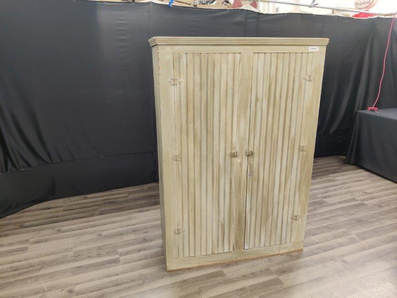 Painted flat wall cupboard (1 of 5)