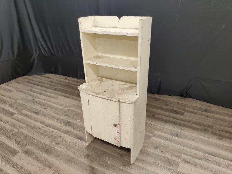 Child's step back cabinet (1 of 5)