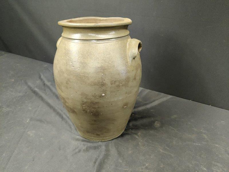 4 gal stoneware jar: Top is not uniform and also has Rim chips.