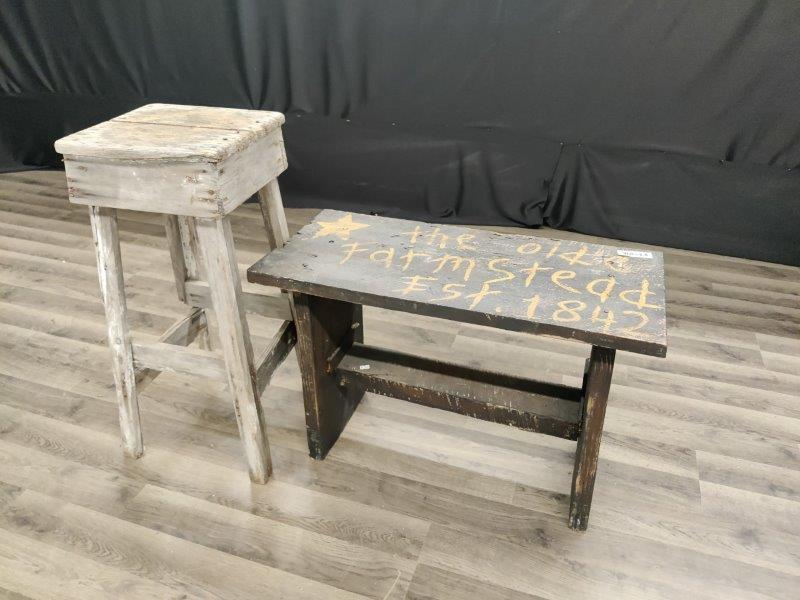 2 Primitive stands (1 of 3)