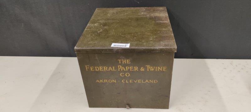 The Federal Paper & Twine Co. Tin Box Akron-Cleveland (1 of 3)