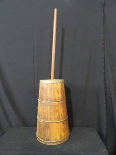 Primitive Dasher churn: 20 inches tall