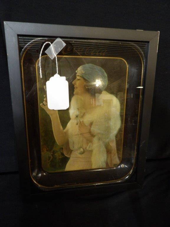 Vintage 1973 Coca-Cola tray in showcase (1 of 5)