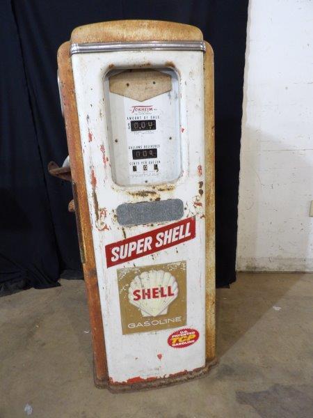 Tokheim gas pump (1 of 7)