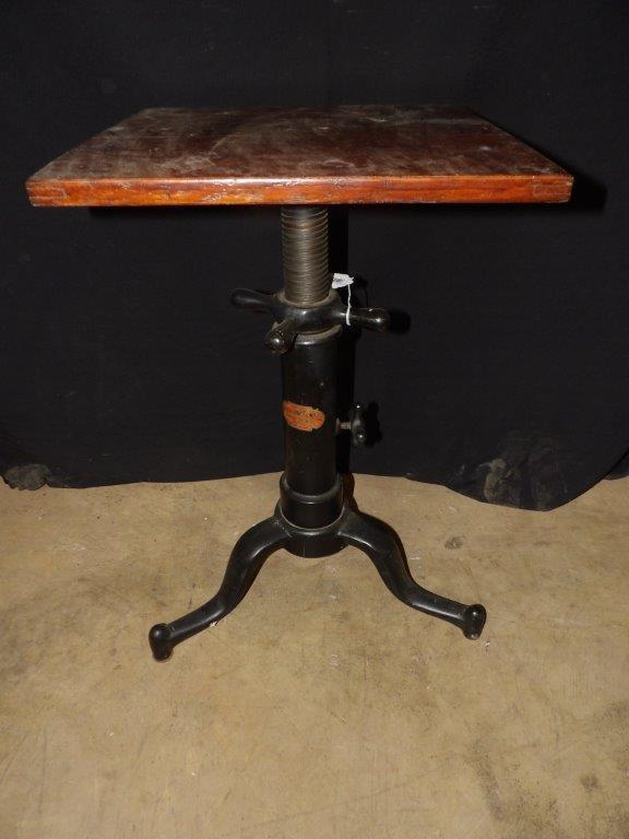 Great Industrial adjustable table (1 of 5)