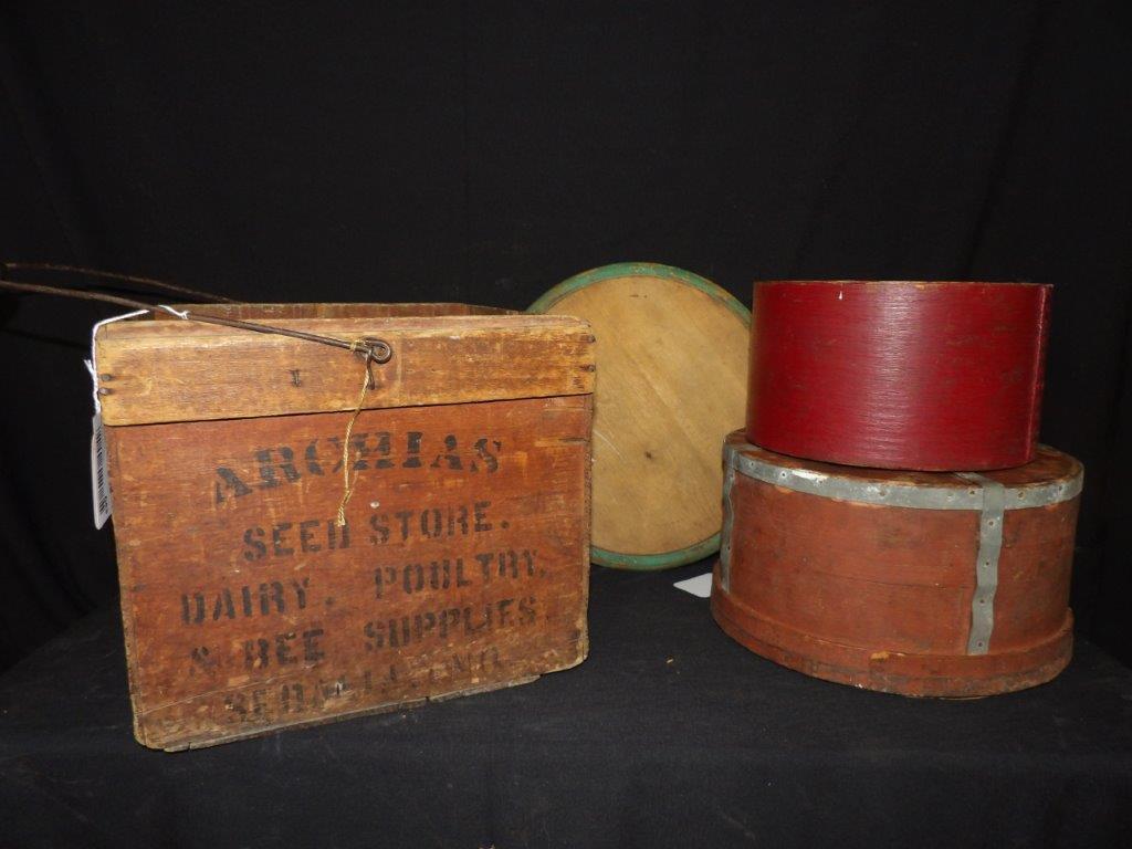 Egg carrier, 2 grain measures and cheese board (1 of 10)