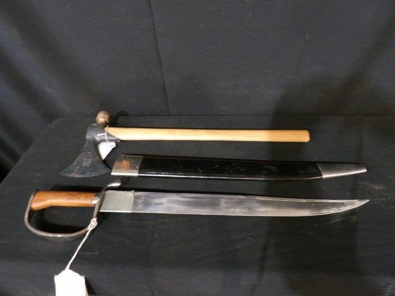 BOWIE KNIFE AND TOMAHAWK (1 of 7)
