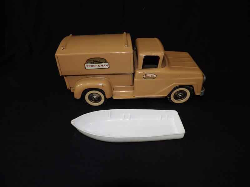 Tonka Toys Sportsman Truck & Topper w/ canoe (1 of 5)