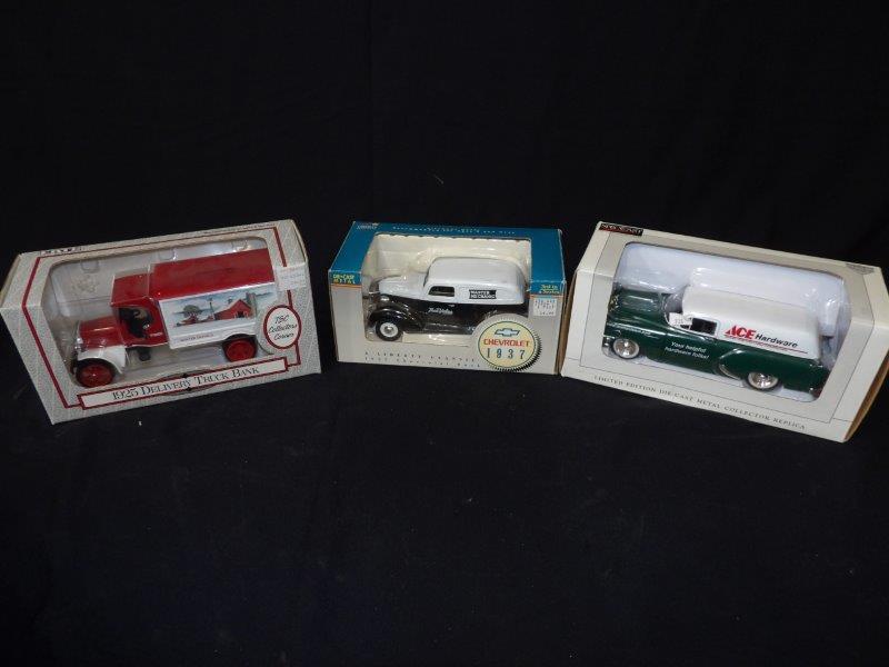 Lot of 3 Ertl, Spec Cast & Liberty Advertising Cast Banks (1 of 3)