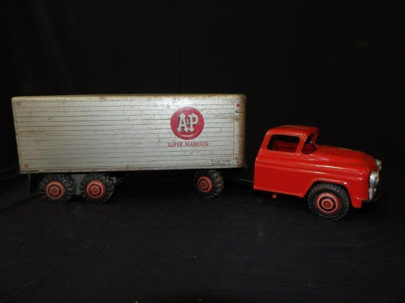 Lumar Marx Pressed Steel A & P Advertising Truck and Trailer (1 of 7)