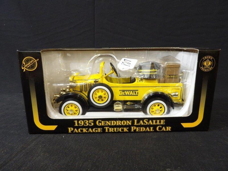 Crown Premiums 1935 Dewalt Gendron LaSalle Package Truck Pedal Car (1 of 4)