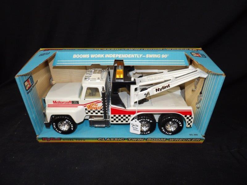 Nylint Ford Motorcraft " The Beast " Classic Twin Boom Wrecker (1 of 4)